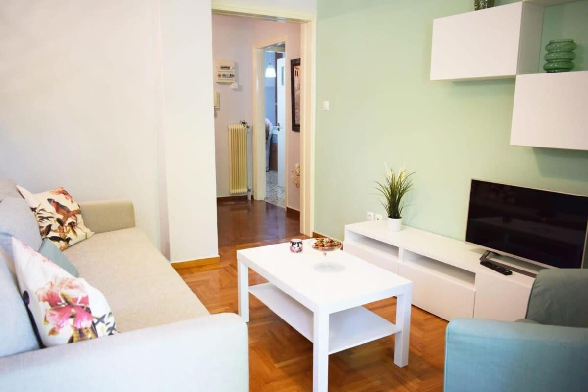 Stylish Apt In The Historic Heart Of The City Афіни Екстер'єр фото